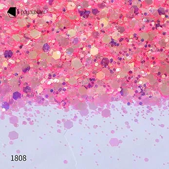 1808Captivating accessories that add a touch of sparkle