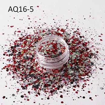 AQ16-5The glitter reflected the vibrant disco lights, creating a dazzling spectacle.